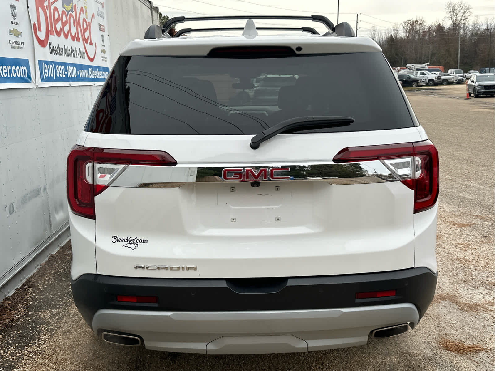 2023 GMC Acadia SLE