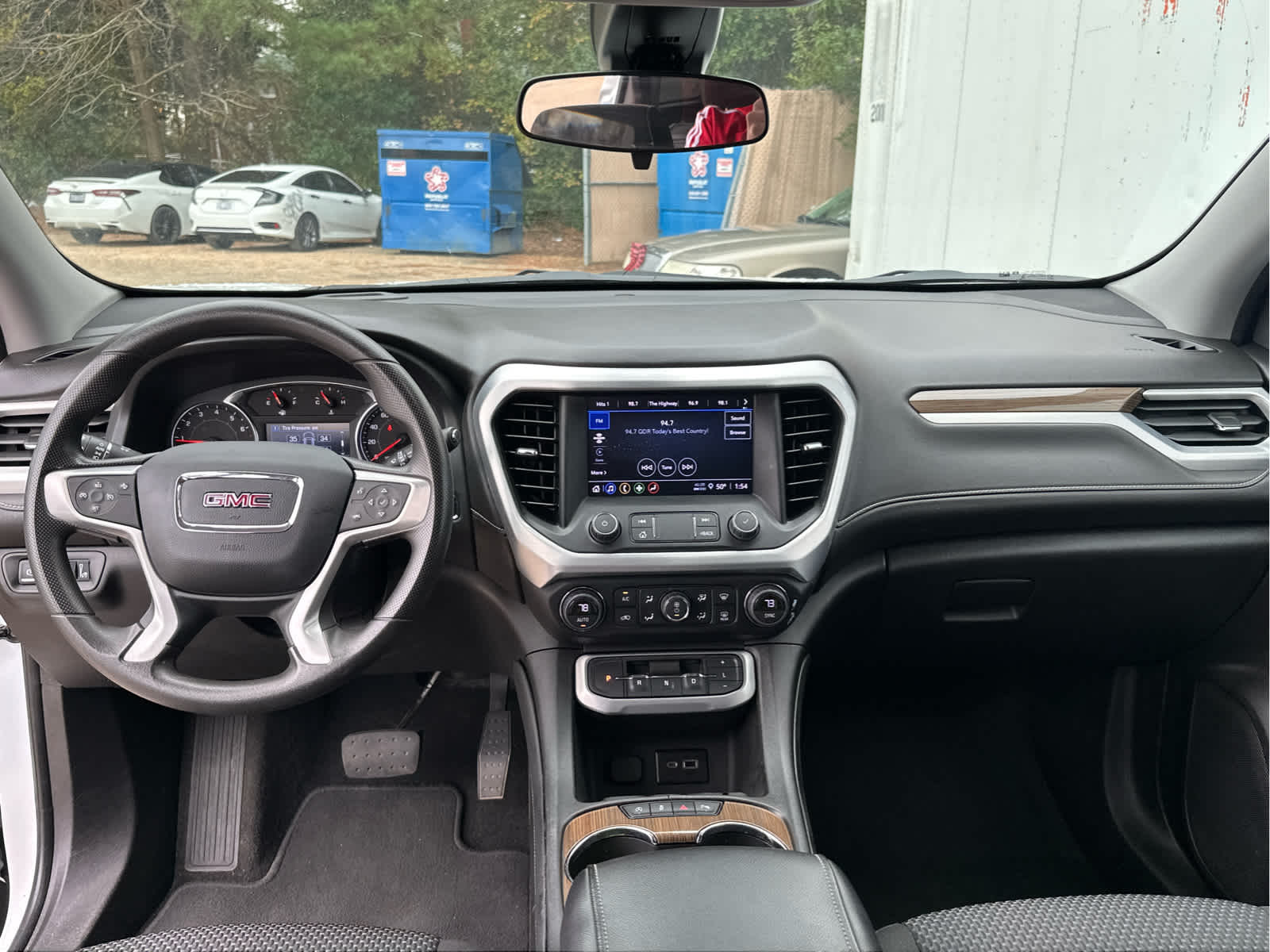 2023 GMC Acadia SLE