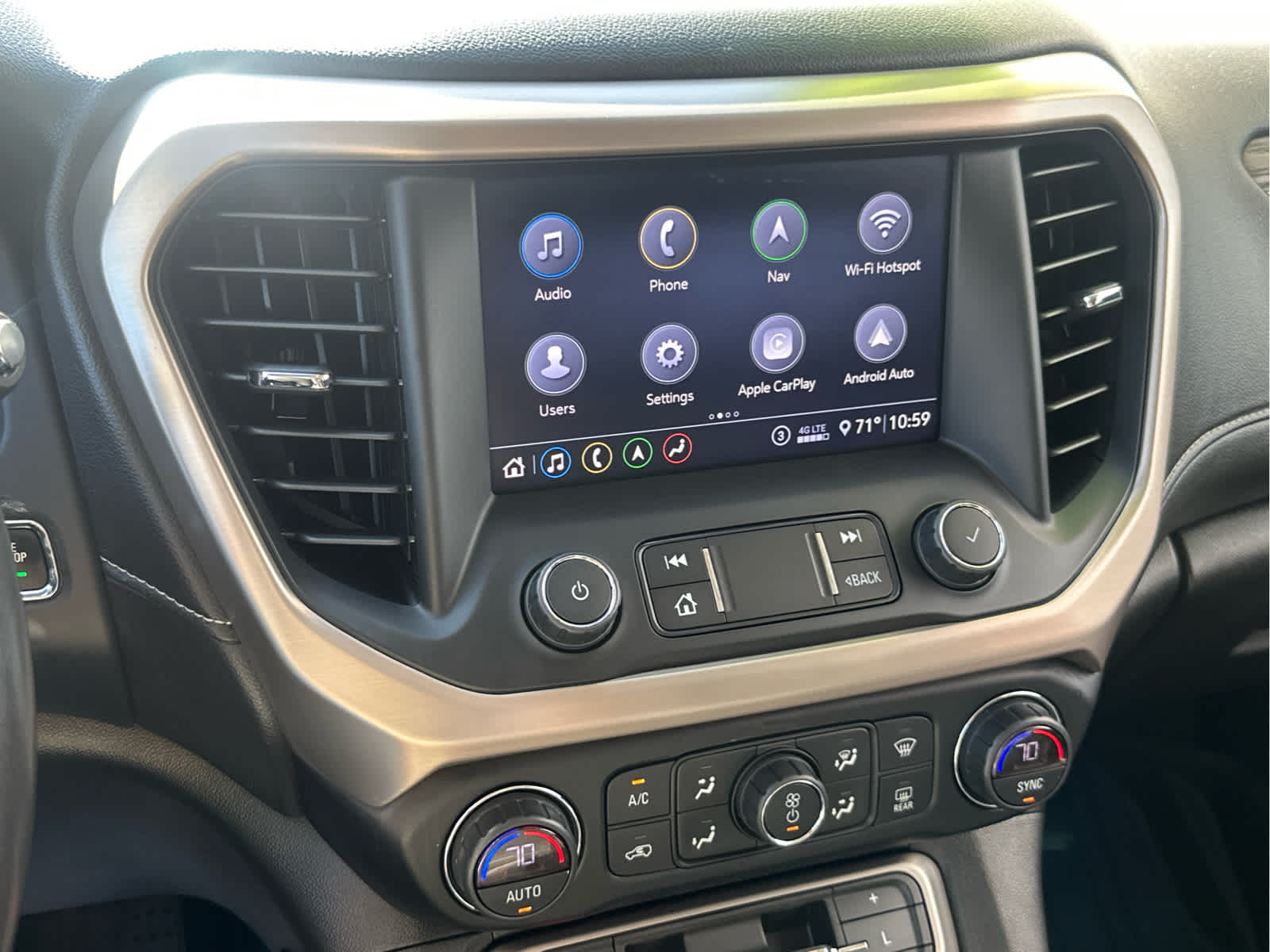 2020 GMC Acadia Denali