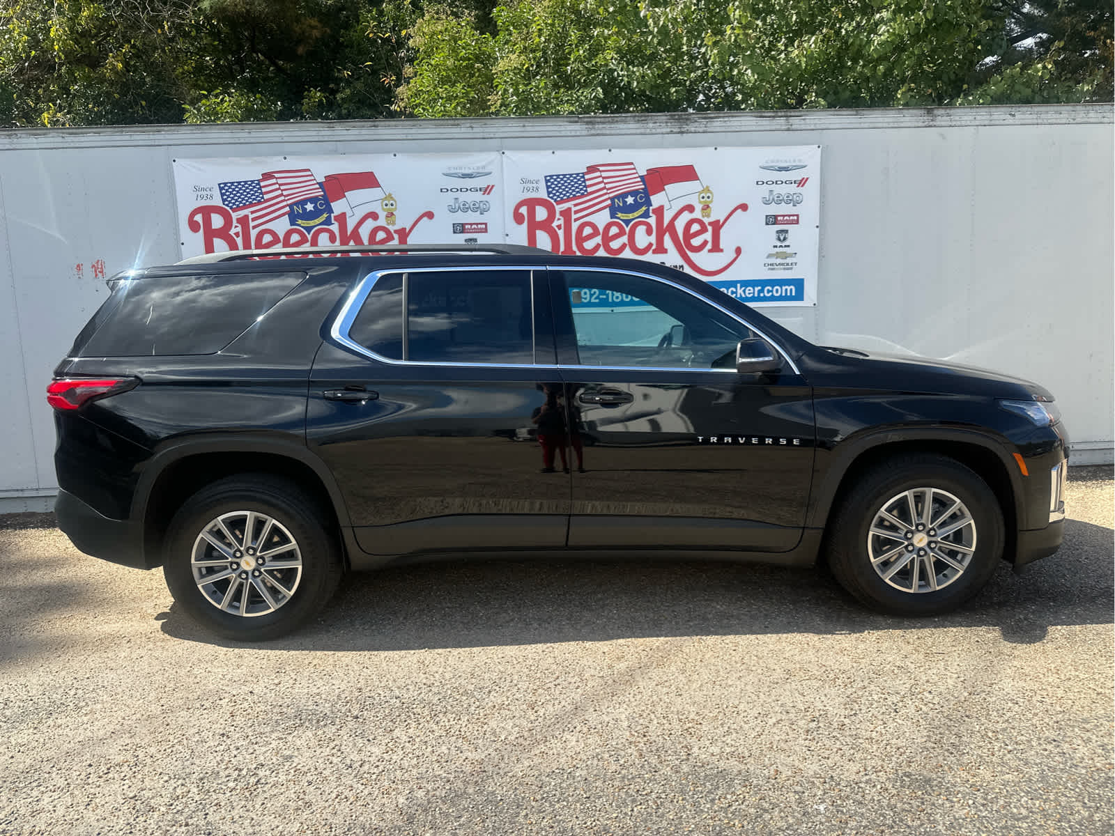 2022 Chevrolet Traverse LT Cloth
