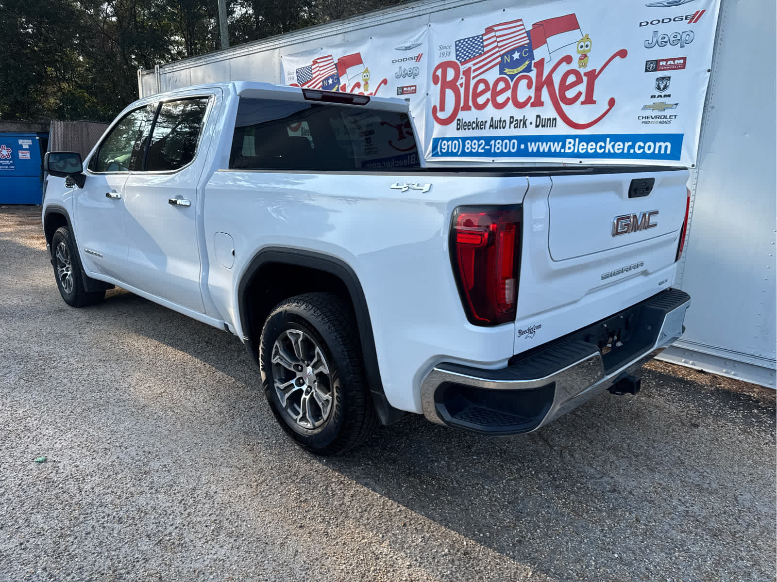 2024 GMC Sierra 1500 SLT