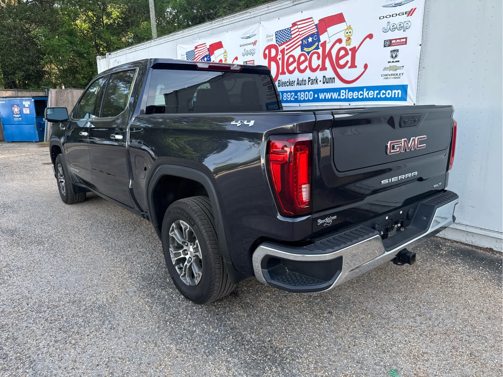 2025 GMC Sierra 1500 SLT