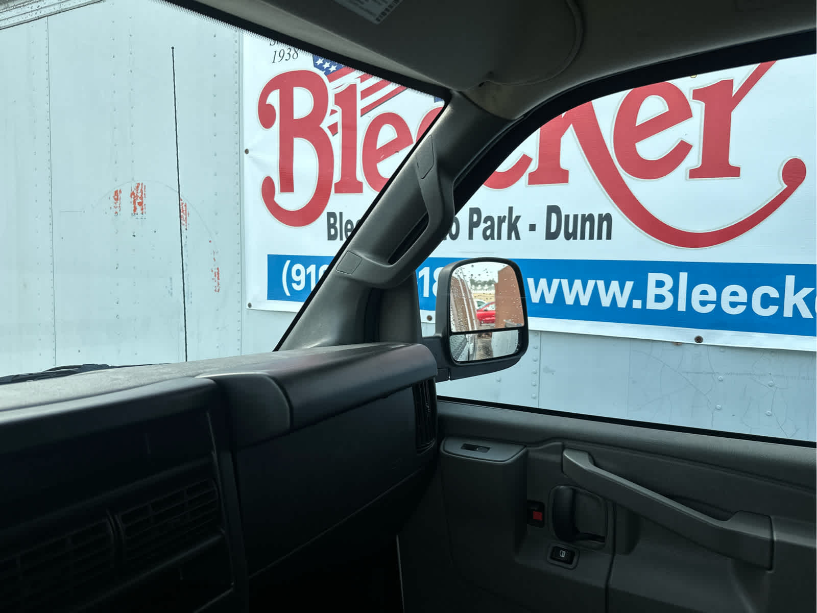 2024 GMC Savana Cargo 2500 Work Van