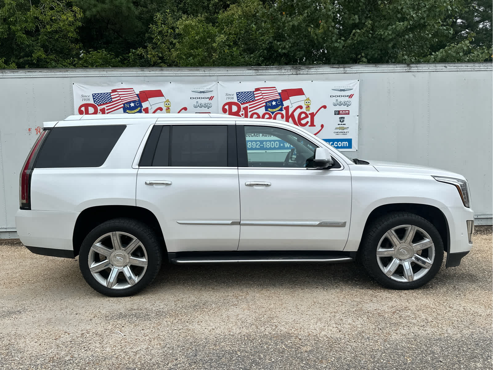 2020 Cadillac Escalade Luxury