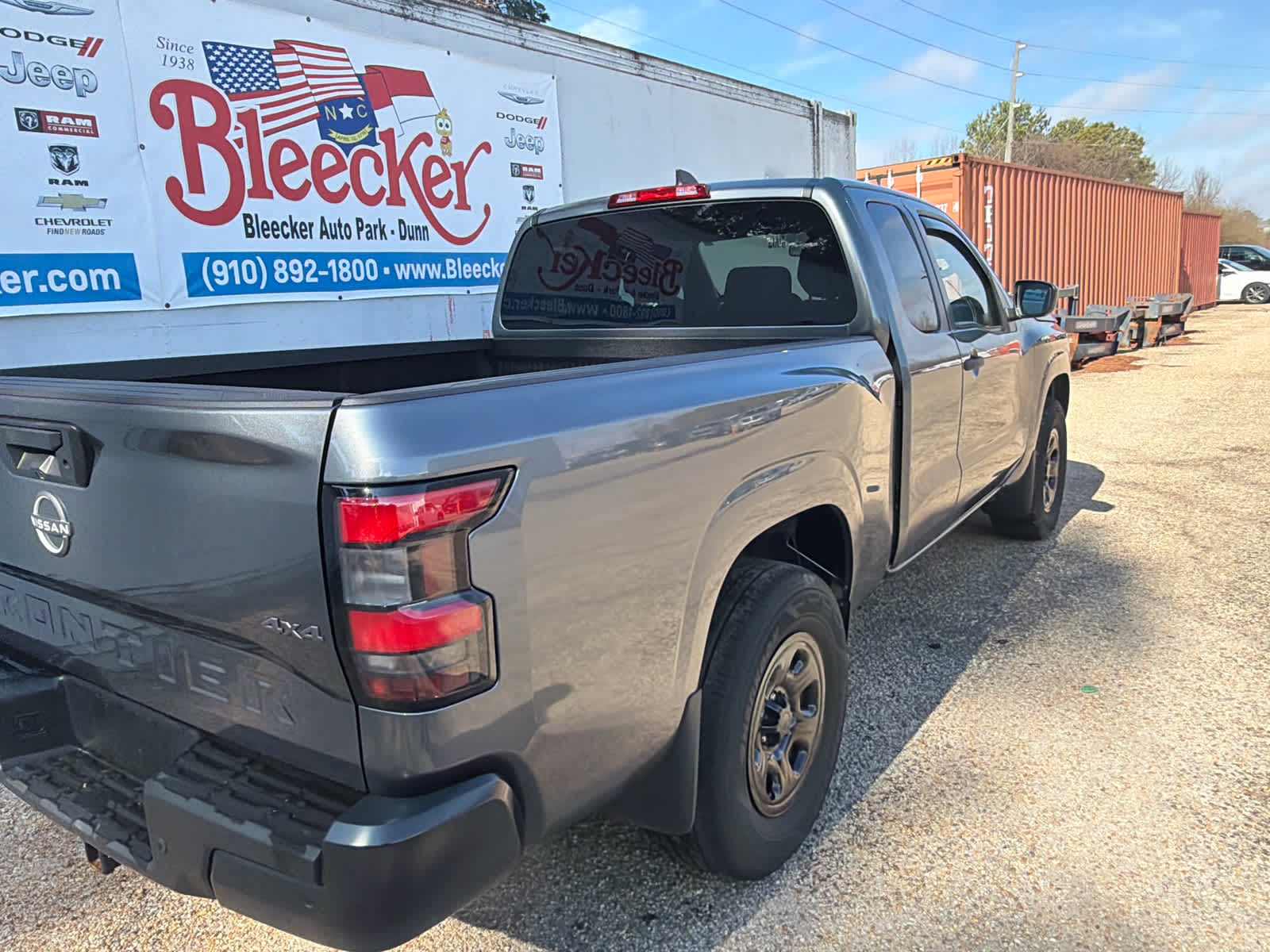 2023 Nissan Frontier S