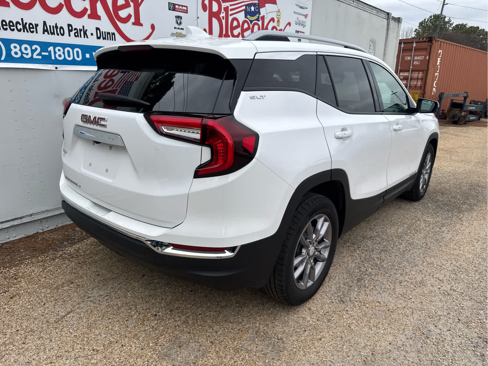 2024 GMC Terrain SLT