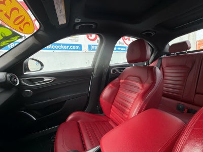 2023 Alfa Romeo Giulia Veloce