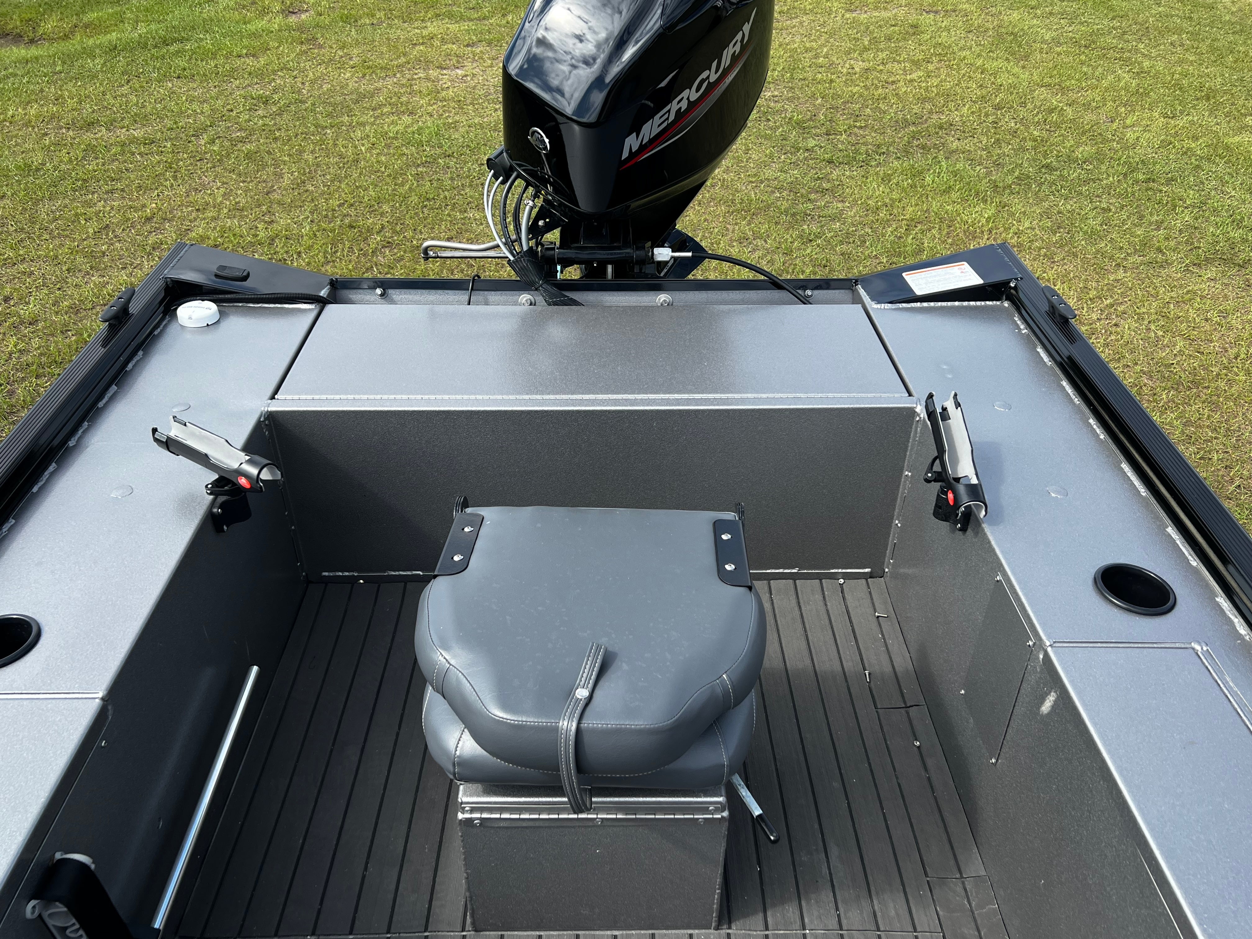 2024 Iowe Scorpion Stick Base